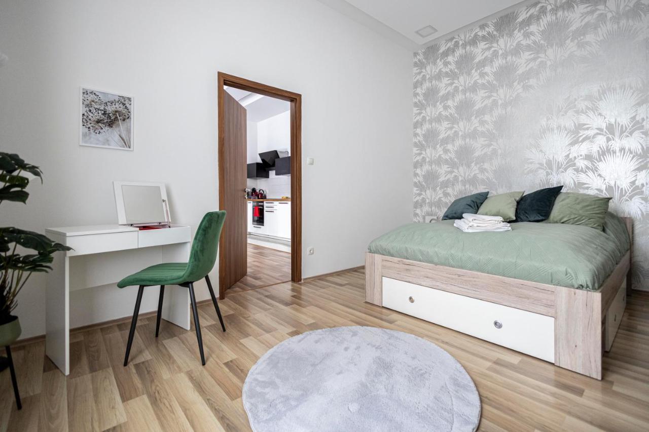 Chameleon Apartment Budapest Extérieur photo